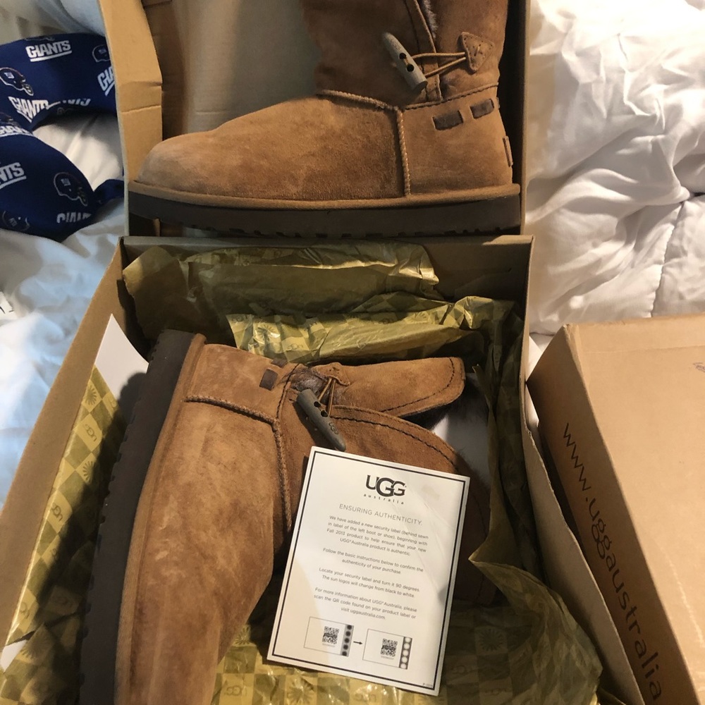 Ugg Meadow Chestnut
